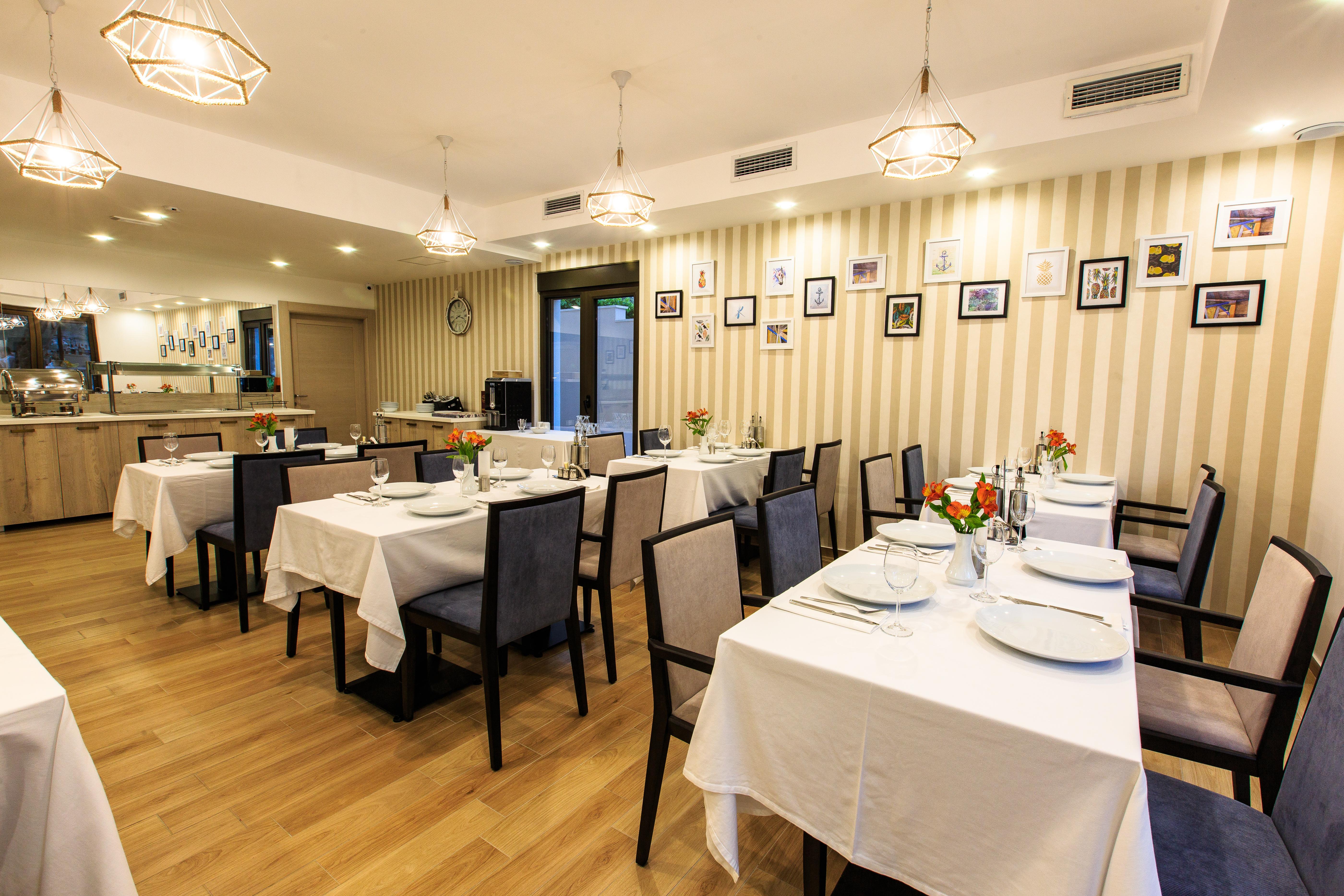 Hotel Harmony By Aycon Petrovac Exteriér fotografie