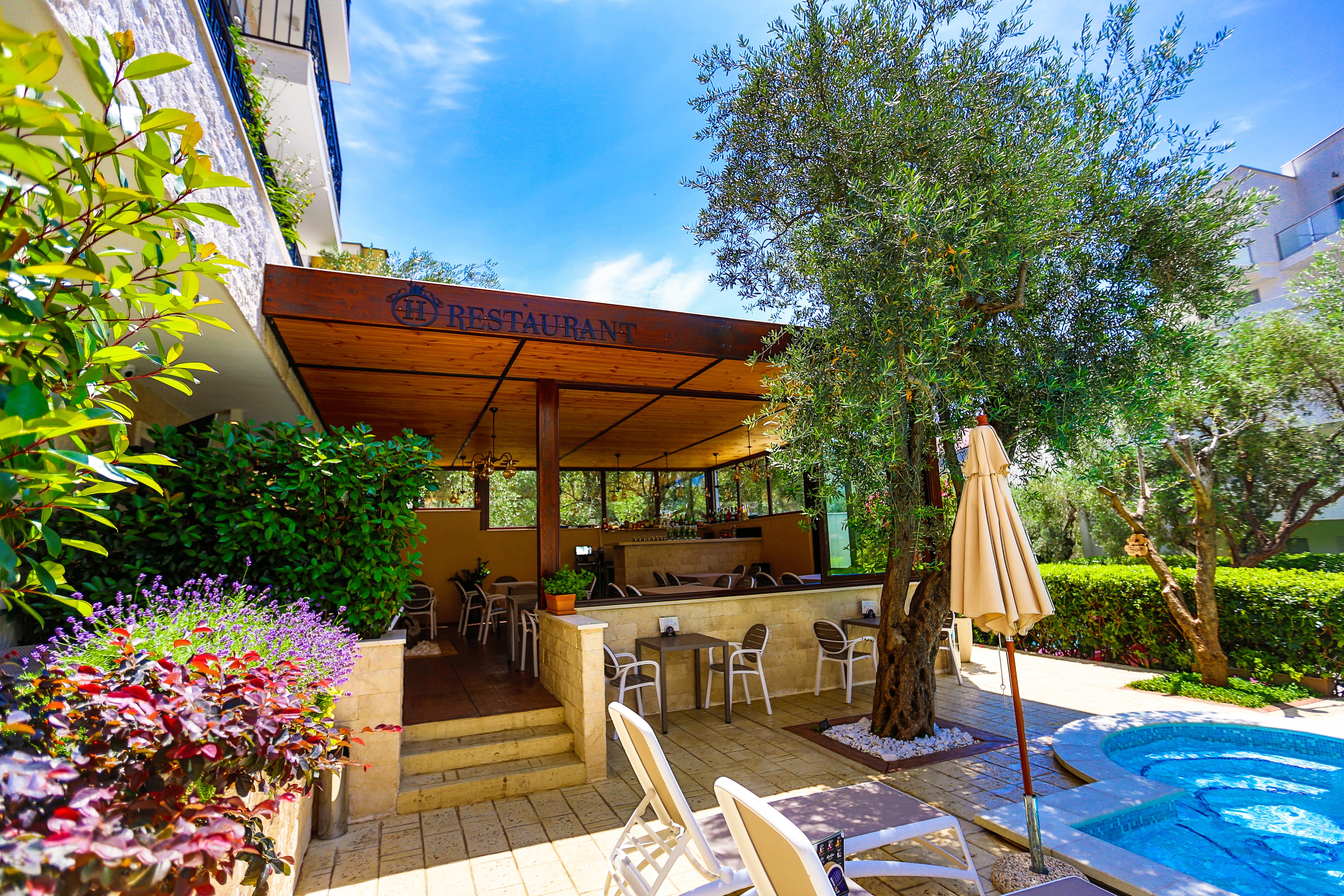 Hotel Harmony By Aycon Petrovac Exteriér fotografie